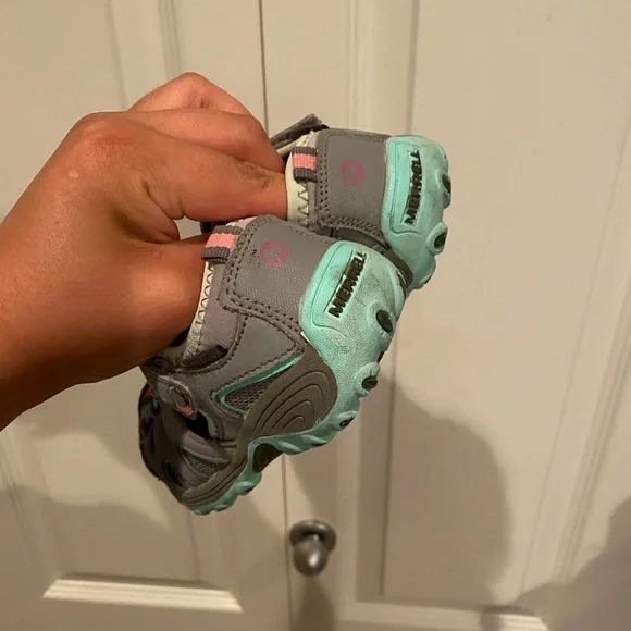 EUC girls merrell sandals - Picture 3 of 5